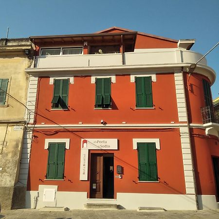 Alla Porta Di Sotto B&B Fivizzano Extérieur photo
