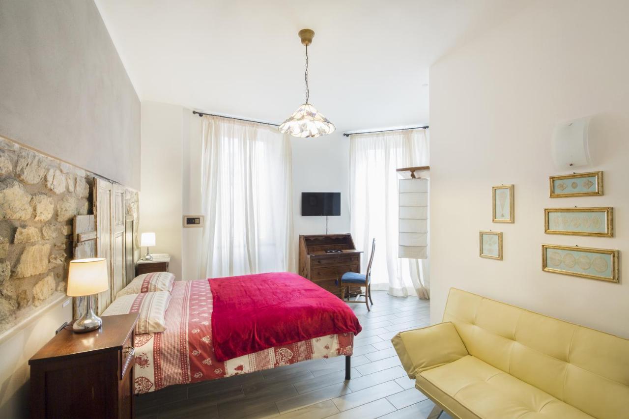 Alla Porta Di Sotto B&B Fivizzano Extérieur photo