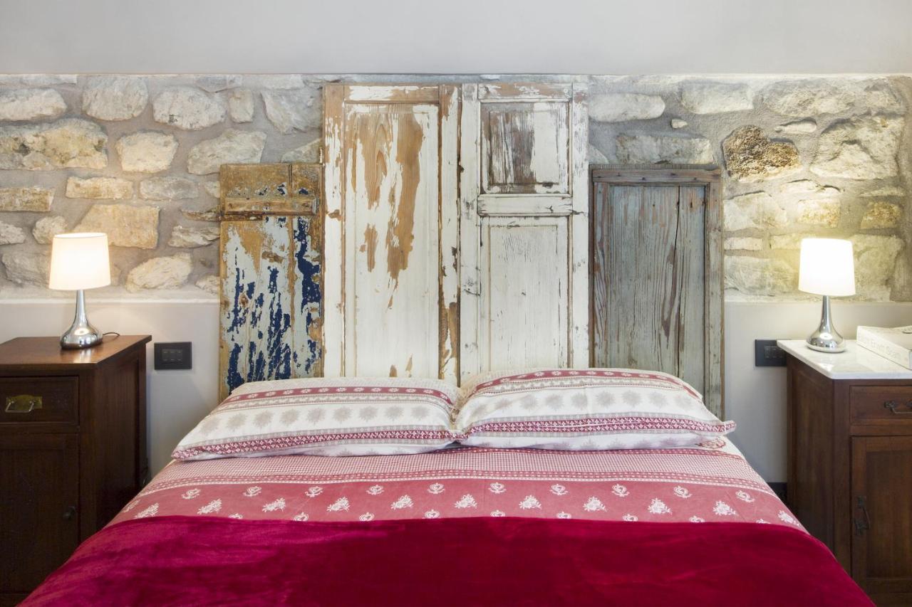 Alla Porta Di Sotto B&B Fivizzano Extérieur photo