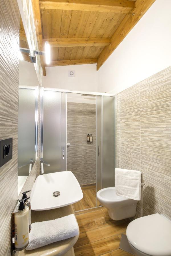 Alla Porta Di Sotto B&B Fivizzano Extérieur photo