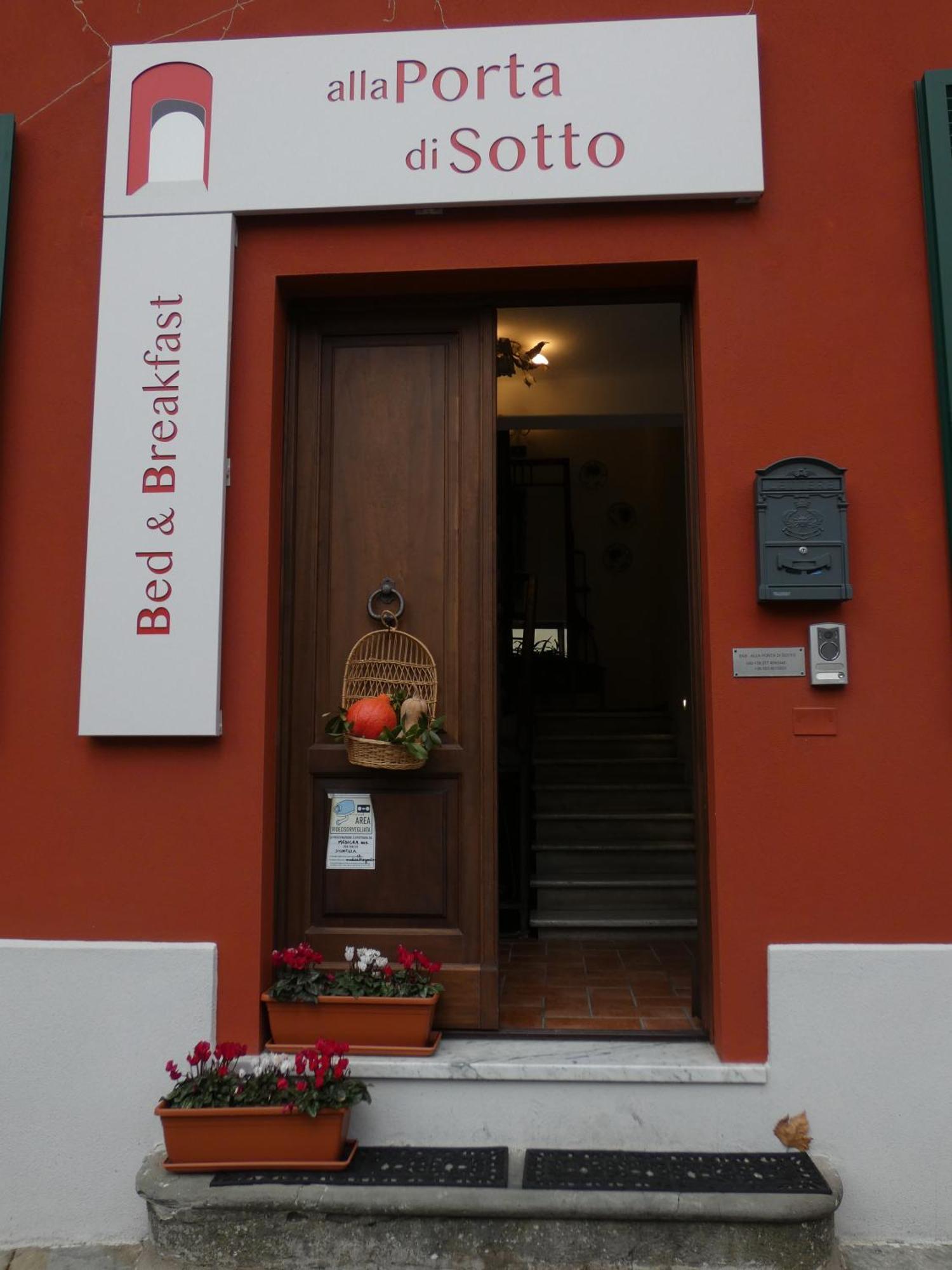 Alla Porta Di Sotto B&B Fivizzano Extérieur photo