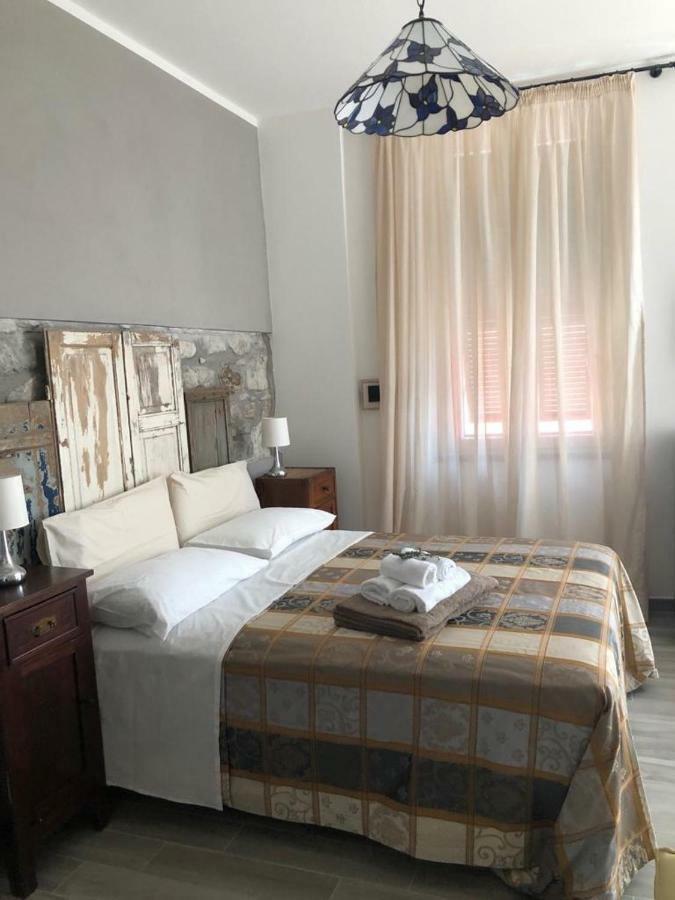 Alla Porta Di Sotto B&B Fivizzano Extérieur photo