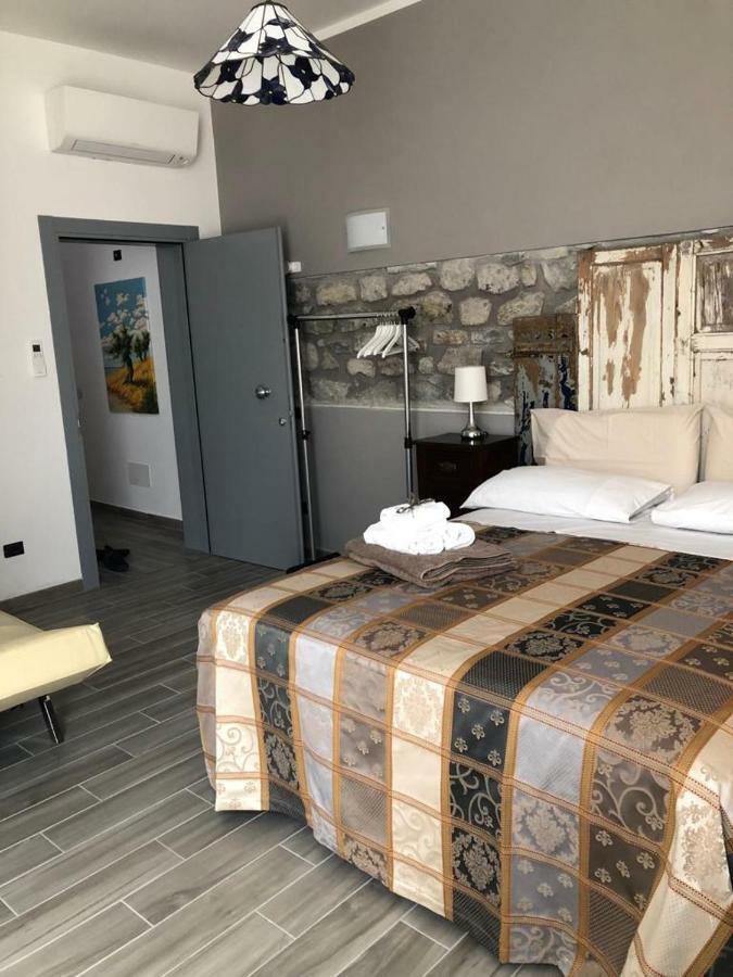 Alla Porta Di Sotto B&B Fivizzano Extérieur photo