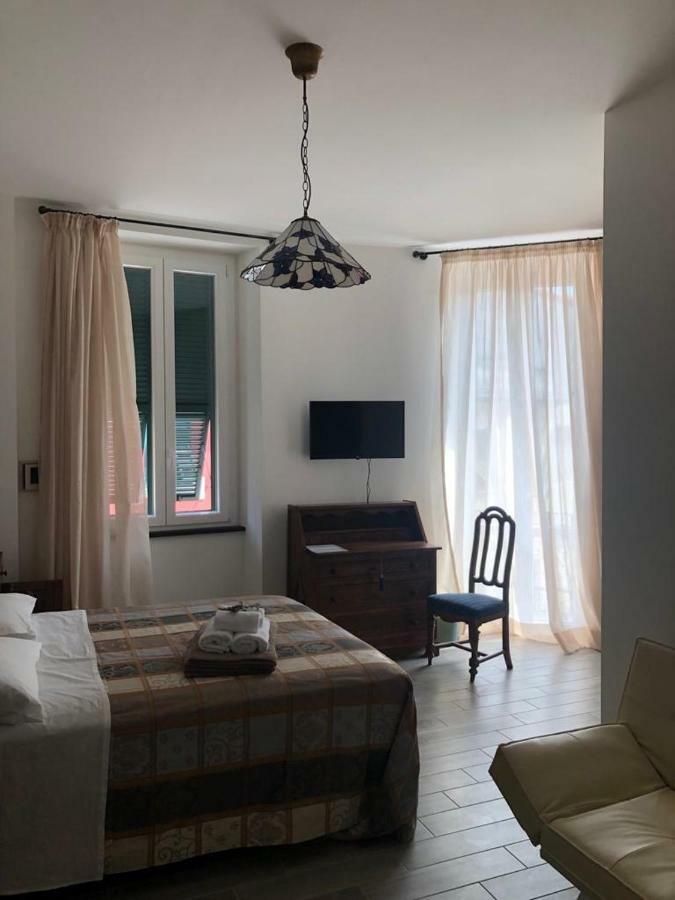 Alla Porta Di Sotto B&B Fivizzano Extérieur photo